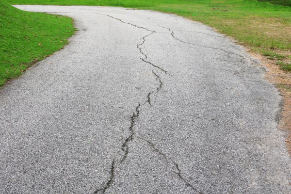 Cracked Driveway Resurfacing - Cracked Driveway Resurfacing Gainesville, Georgia